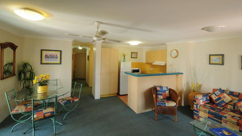 Aruba Beach Resort - Accommodation Tasmania 1