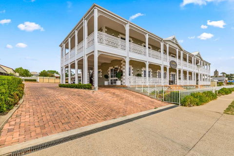 Quality Inn Ashby House Tamworth - Accommodation Tasmania 1