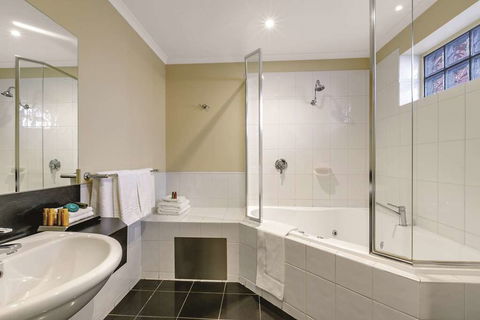 Lake Inn Ballarat - Accommodation Tasmania 16