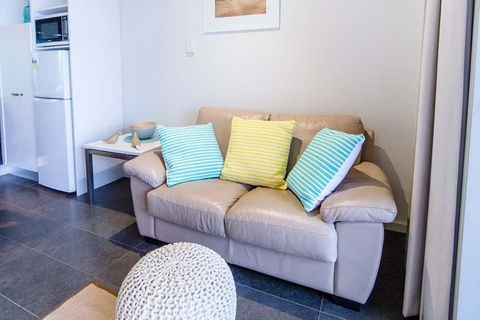 Onslow Beach Resort - Accommodation Tasmania 9