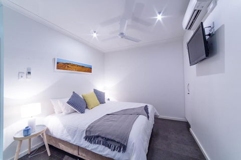 Onslow Beach Resort - Accommodation Tasmania 10