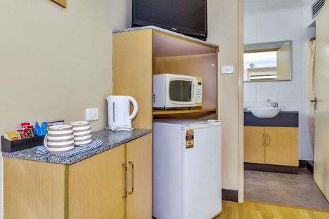 Econo Lodge Karratha - Accommodation Tasmania 9