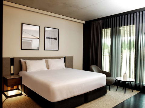 A By Adina Canberra - Accommodation Tasmania 7