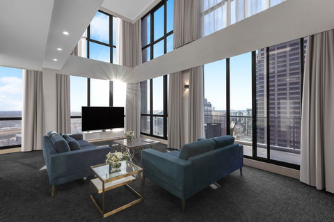 Meriton Suites Pitt Street - Accommodation Tasmania 1