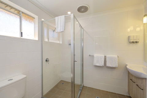 Smart Motels Bert Hinkler - Accommodation Tasmania 2