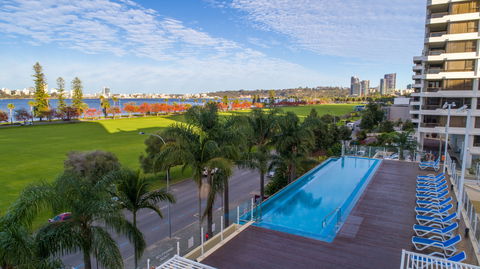 Crowne Plaza Perth - Accommodation Tasmania 0