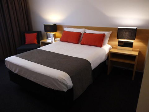 Alpha Hotel Canberra - Accommodation Tasmania 0