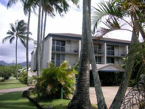 Cairns Holiday Lodge - Accommodation Tasmania 0