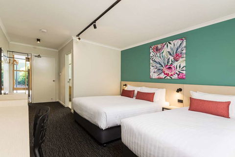 NIghtcap At Balaclava Hotel - Accommodation Tasmania 2