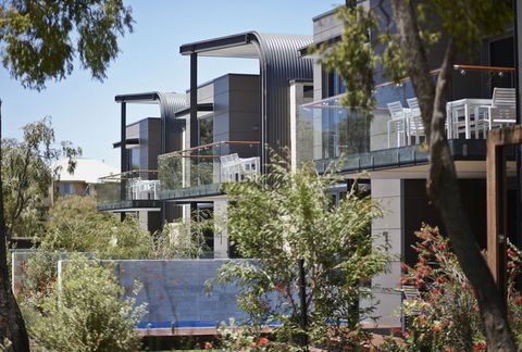 Aqua Resort - Accommodation Tasmania 0