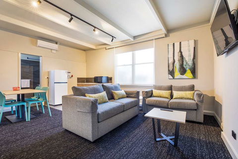 Sandbelt Club Hotel - Accommodation Tasmania 3