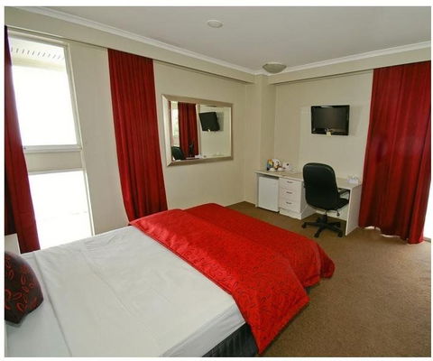 Isa Hotel - Accommodation Tasmania 3