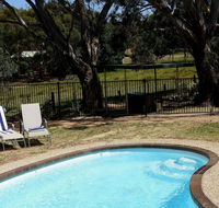 Golden Heritage Motor Inn  Cottages - Accommodation Tasmania