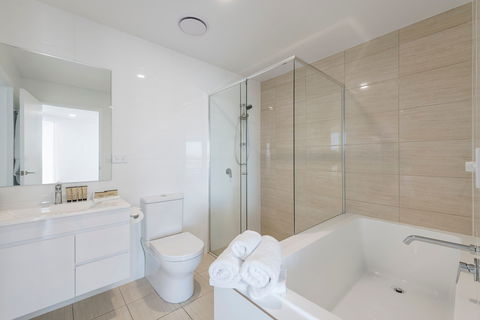 Astra Apartments Newcastle - Accommodation Tasmania 5