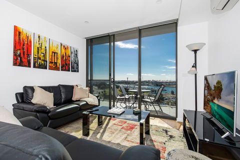 Astra Apartments Newcastle - Accommodation Tasmania 7