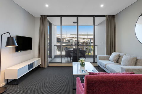 Meriton Suites North Ryde - Accommodation Tasmania 5