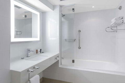 Amora Hotel Brisbane - Accommodation Tasmania 2