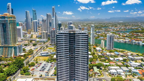 Arise Ruby Gold Coast - Accommodation Tasmania 1
