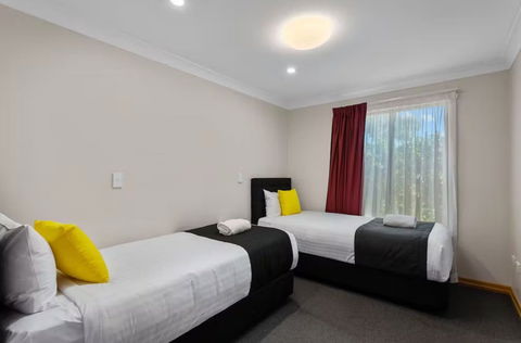 Eastgate On The Range Motel - Accommodation Tasmania 1