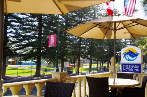 Ensenada Motor Inn - Accommodation Tasmania 1