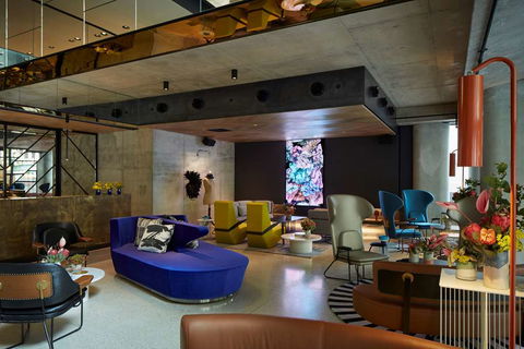 QT Melbourne - Accommodation Tasmania 1