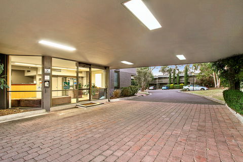 Knox International Hotel - Accommodation Tasmania 0