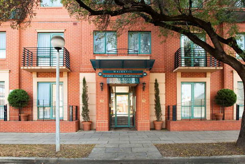 Majestic Tynte Street Apartments - Accommodation Tasmania 0