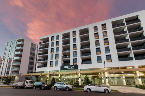 Meriton Suites Sydney Airport - Accommodation Tasmania 1