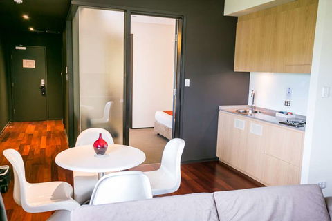 Alpha Hotel Eastern Creek - Accommodation Tasmania 17