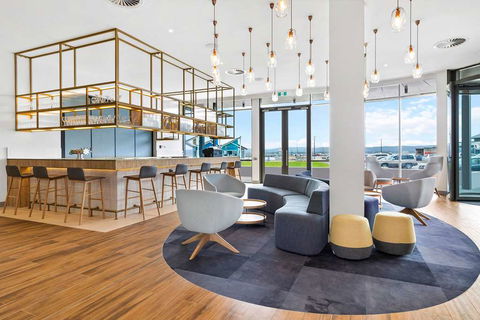 Hilton Garden Inn Albany - Accommodation Tasmania 4