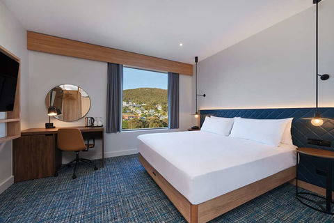 Hilton Garden Inn Albany - Accommodation Tasmania 9