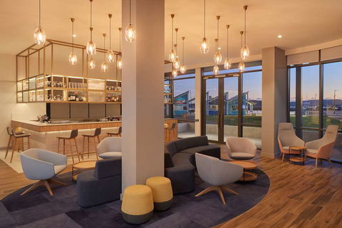 Hilton Garden Inn Albany - Accommodation Tasmania 14