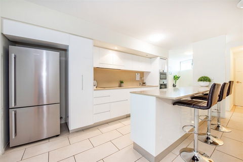 Lanai Riverside Apartments - Accommodation Tasmania 12