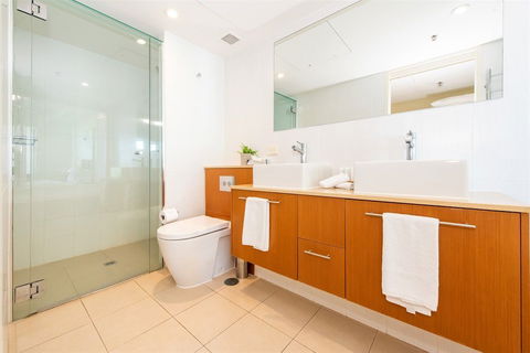 Lanai Riverside Apartments - Accommodation Tasmania 14