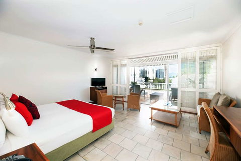 Ramada By Wyndham Cairns City Centre - Accommodation Tasmania 1