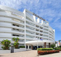 DoubleTree by Hilton Cairns - Accommodation Tasmania