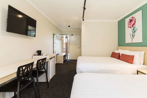 NIghtcap At Balaclava Hotel - Accommodation Tasmania 6