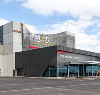 Rydges Pit Lane Hotel - Accommodation Tasmania