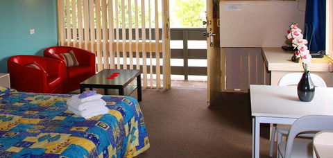 Jetty Motel - Accommodation Tasmania 0