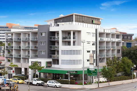 Chino Hotel - Accommodation Tasmania 0