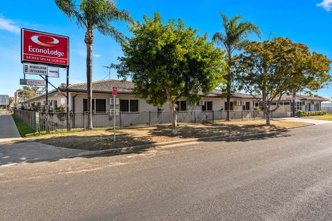 Econo Lodge Moree Spa Motor Inn - Accommodation Tasmania 0