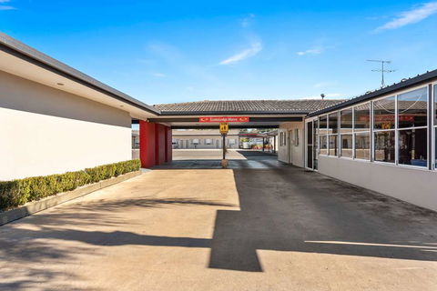 Econo Lodge Moree Spa Motor Inn - Accommodation Tasmania 2