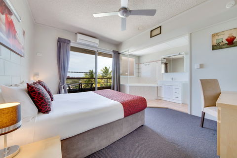 Camelot Motel - Accommodation Tasmania 2