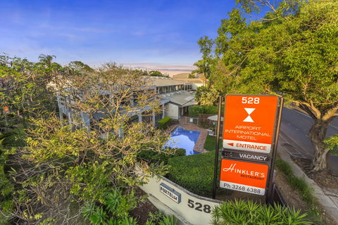 The Airport International Motel - Accommodation Tasmania 0