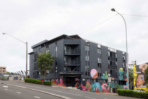 Hotel Hacienda - Accommodation Tasmania 0