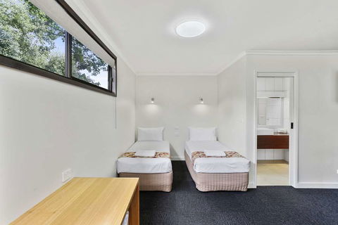 Comfort Inn Botanical - Accommodation Tasmania 11