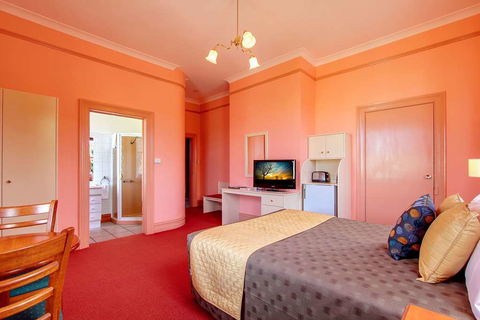 Comfort Inn The Pier - Accommodation Tasmania 9