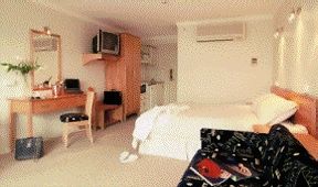 Astor Metropole & Apartment - Accommodation Tasmania 0