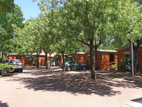 Adelaide Caravan Park - Accommodation Tasmania 2