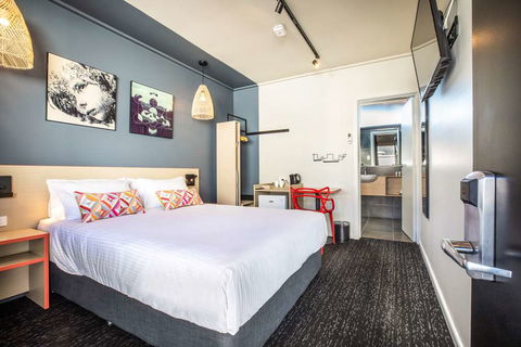Monash Hotel - Accommodation Tasmania 1